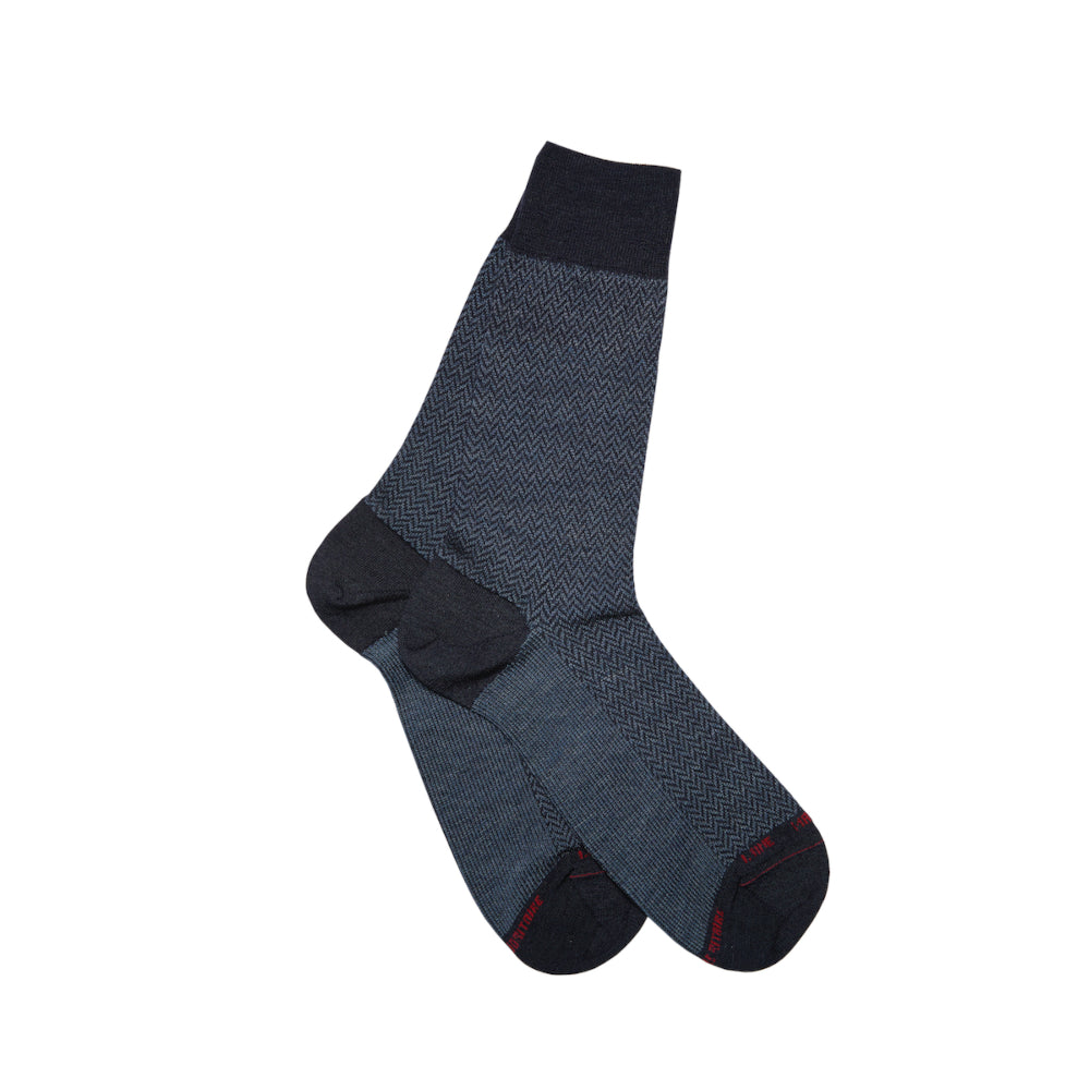 Chaussettes en laine mérinos Marine - Chevrons ton sur ton
