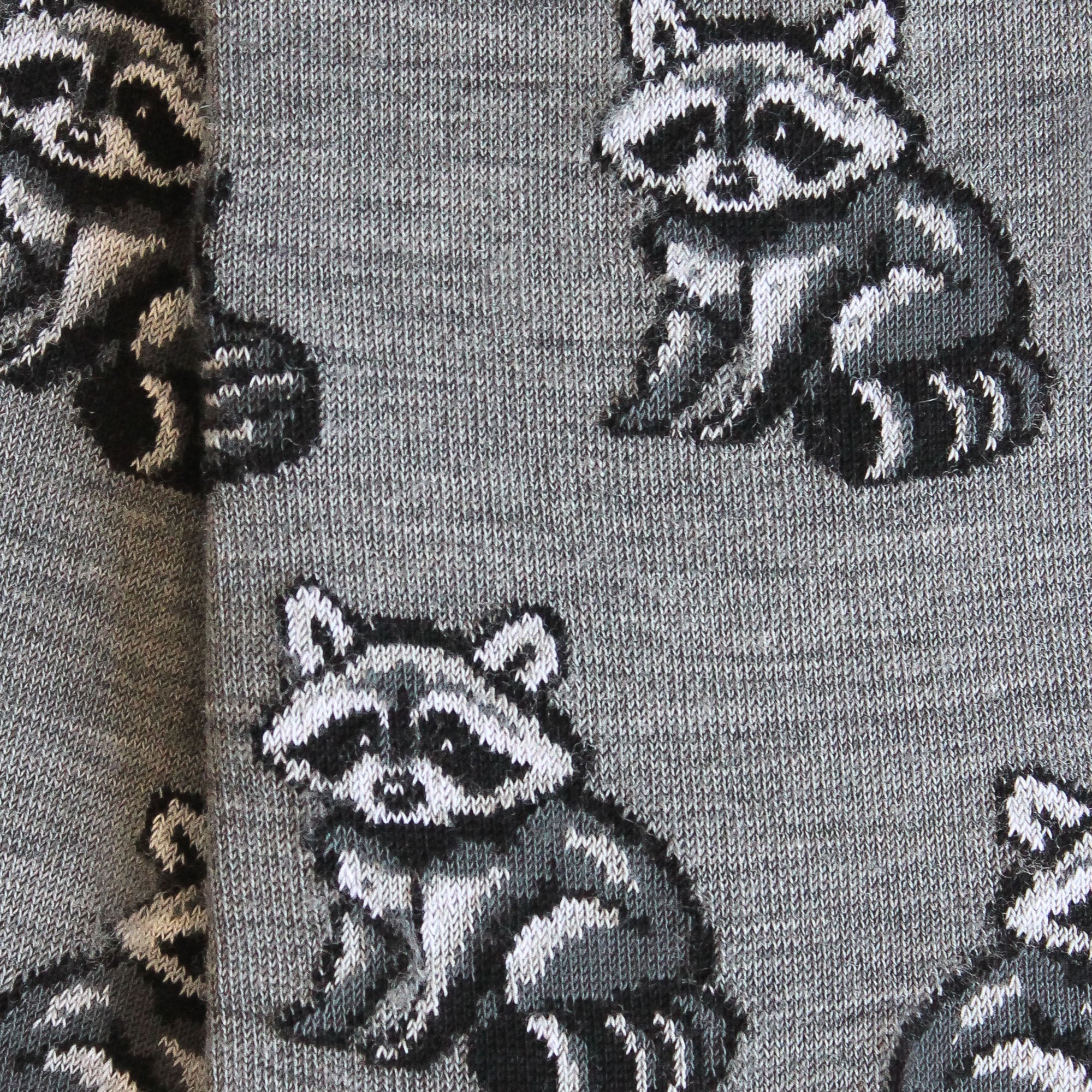 Chaussettes laine gris ratons laveurs