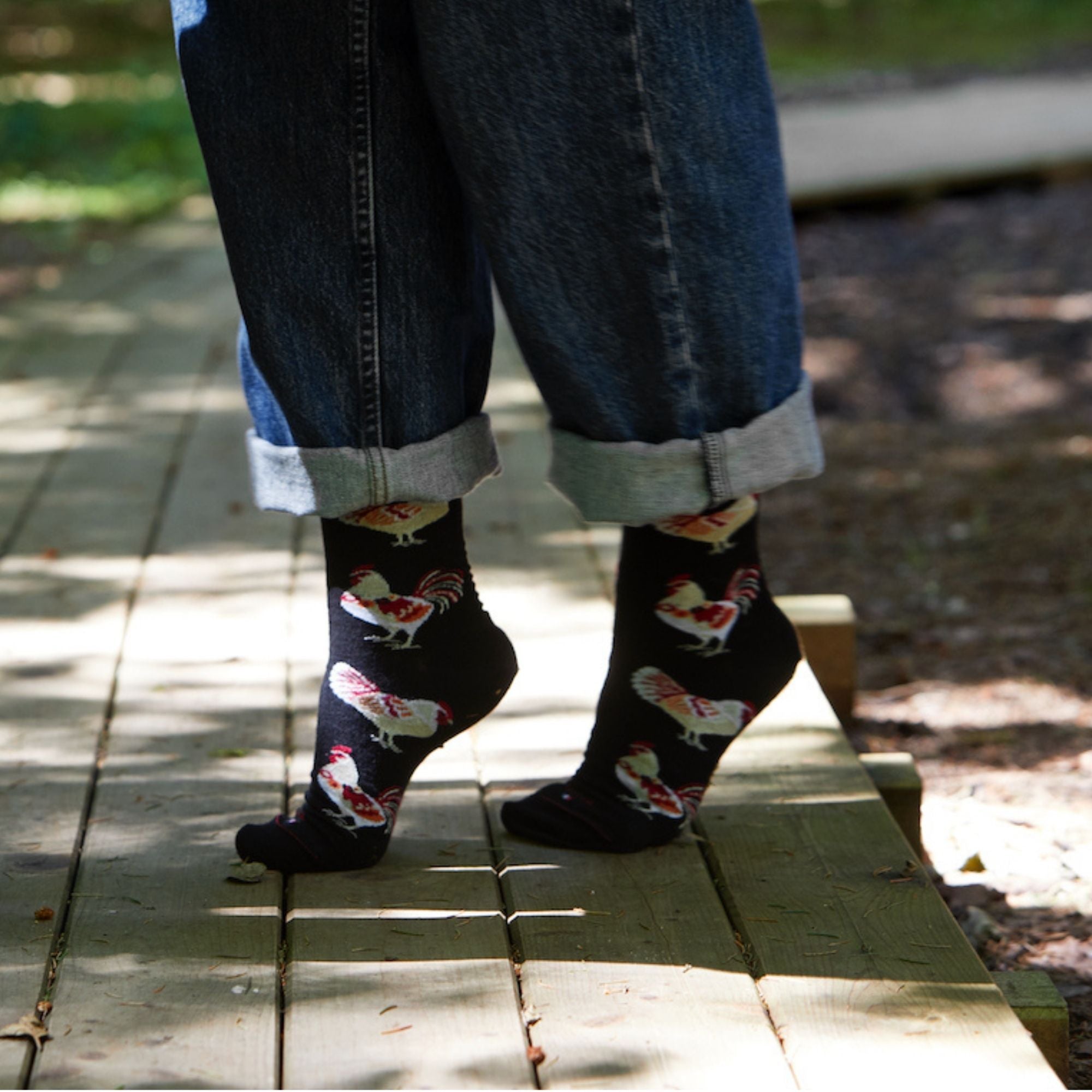Chaussettes laine noir motif coqs