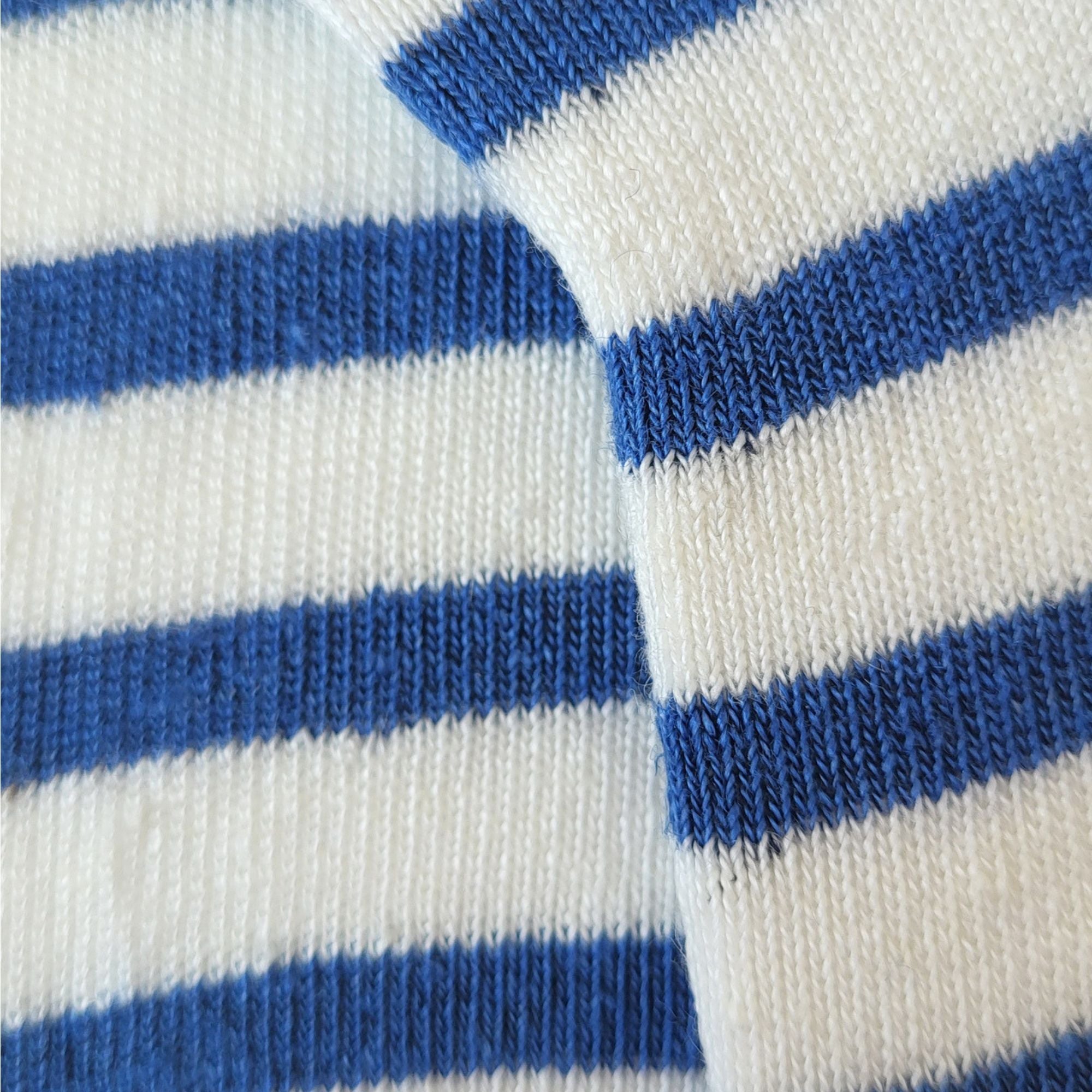 Mini-socquettes en lin rayé blanc bleu femme