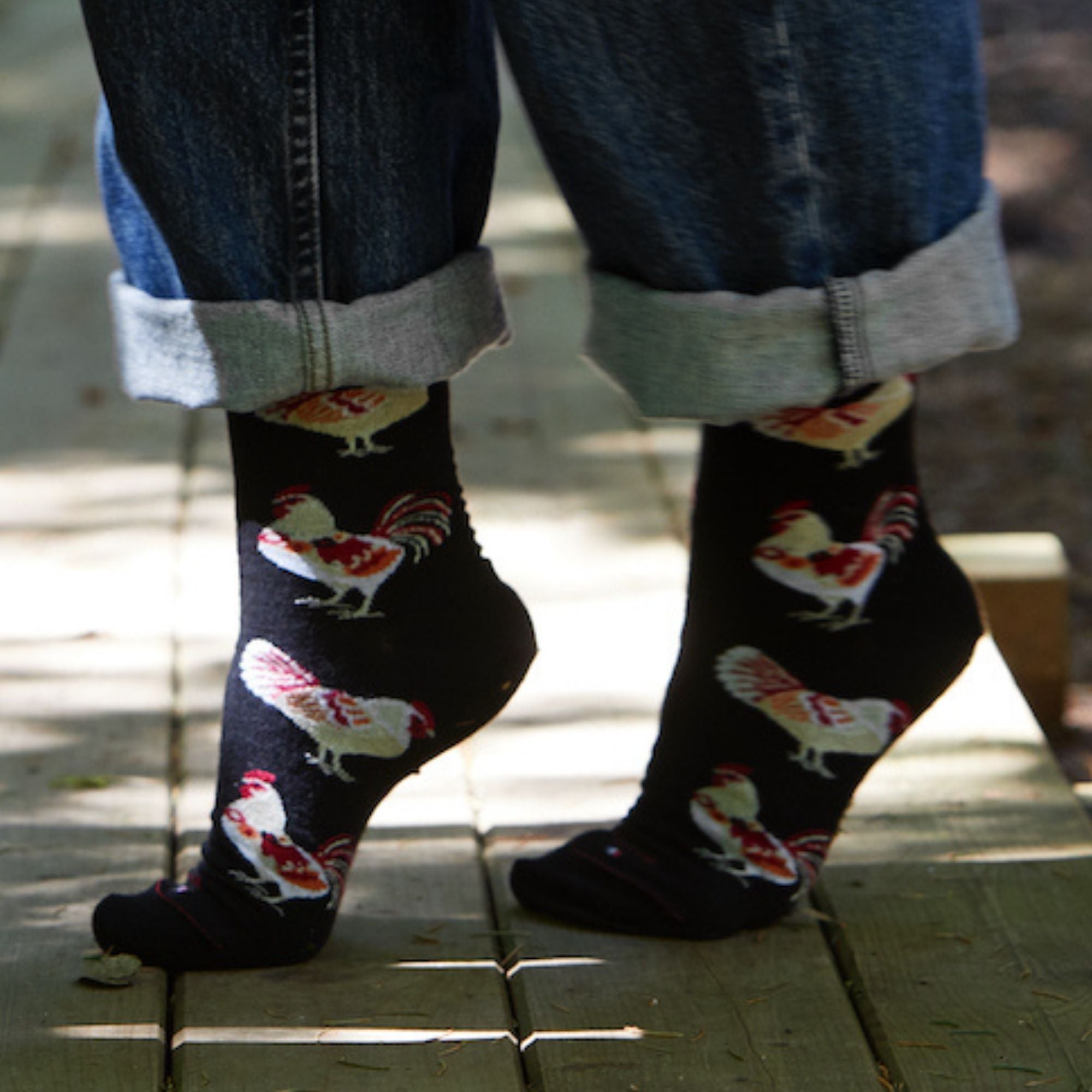 Chaussettes laine noir motif coqs