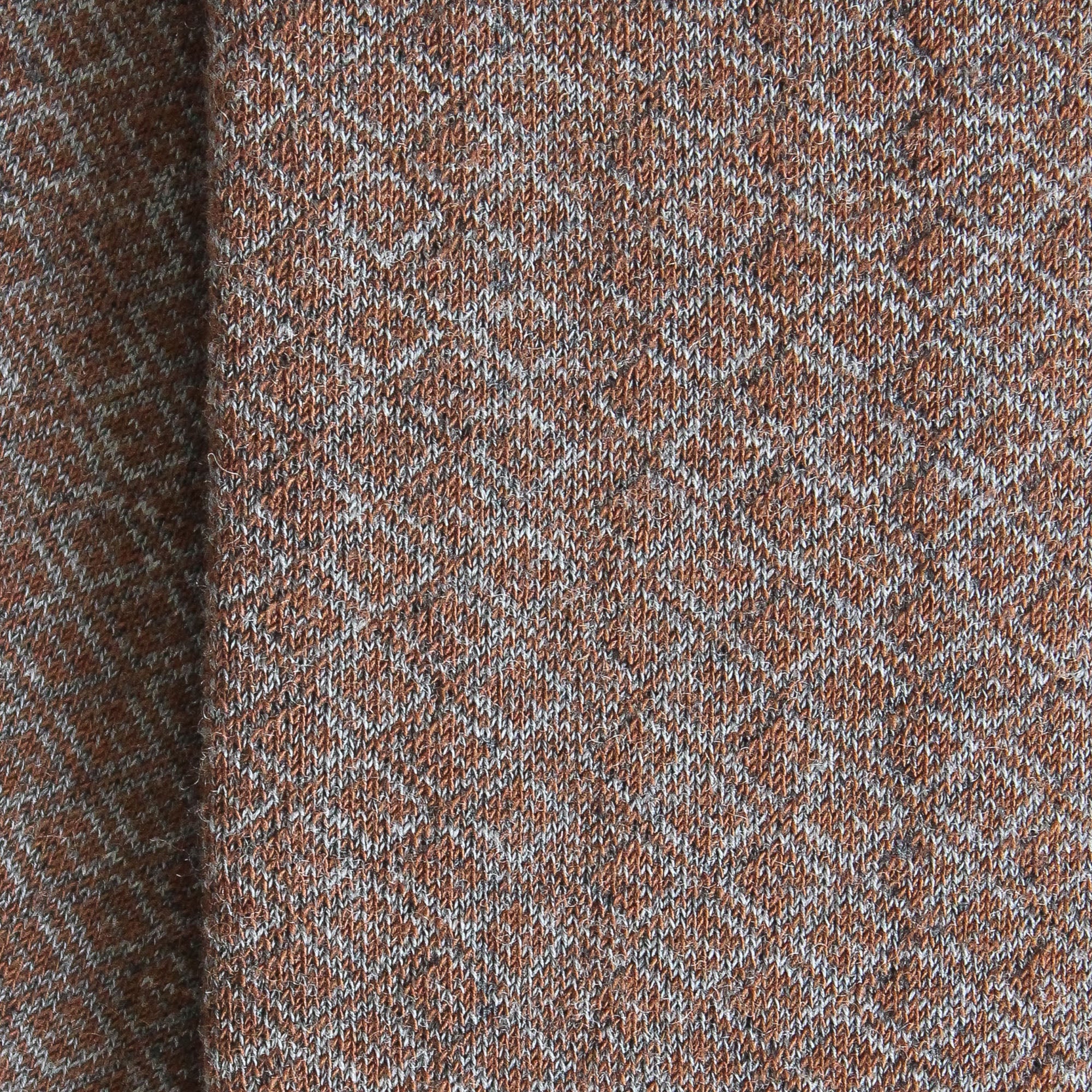 Chaussettes laine gris motif losanges