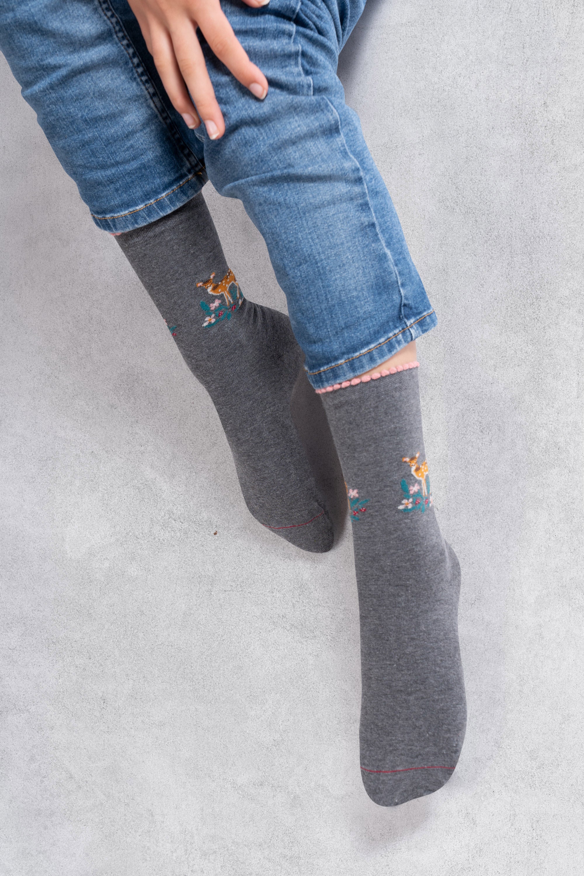 Chaussettes en coton Gris foncé - Motifs faons
