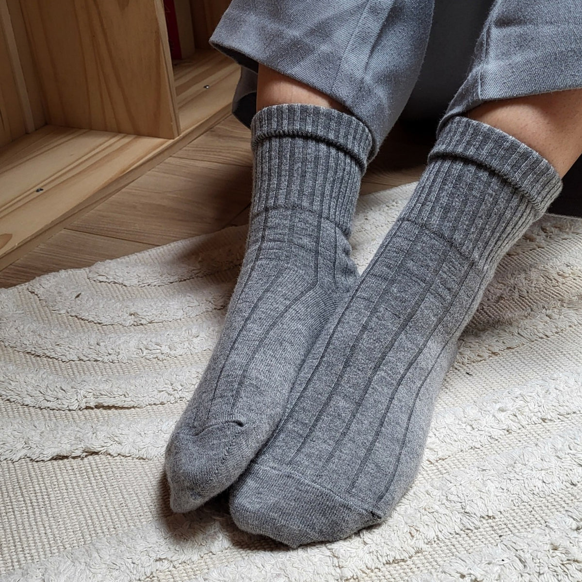 Chaussettes en laine mérinos et cachemire Gris - Revers et côtes