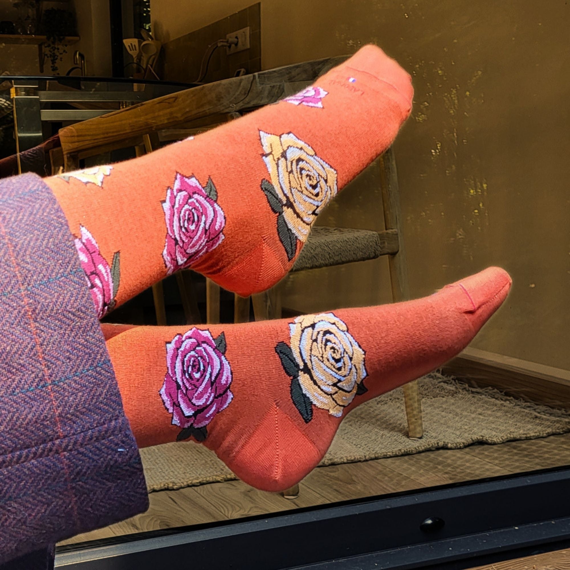 Chaussettes coton orange motif roses