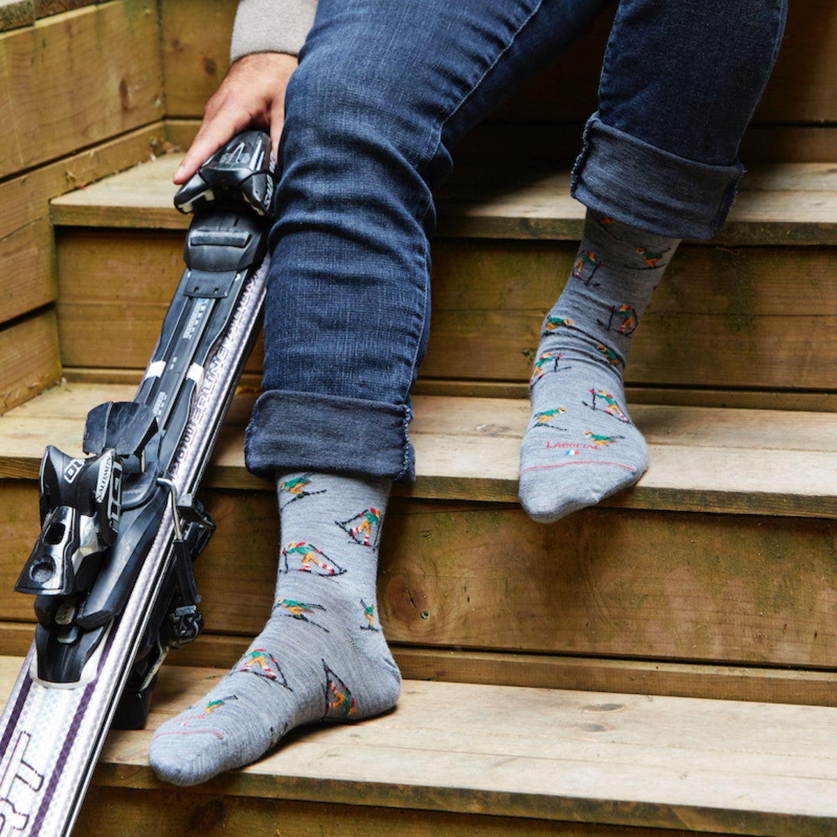 Chaussettes laine gris motif skieurs